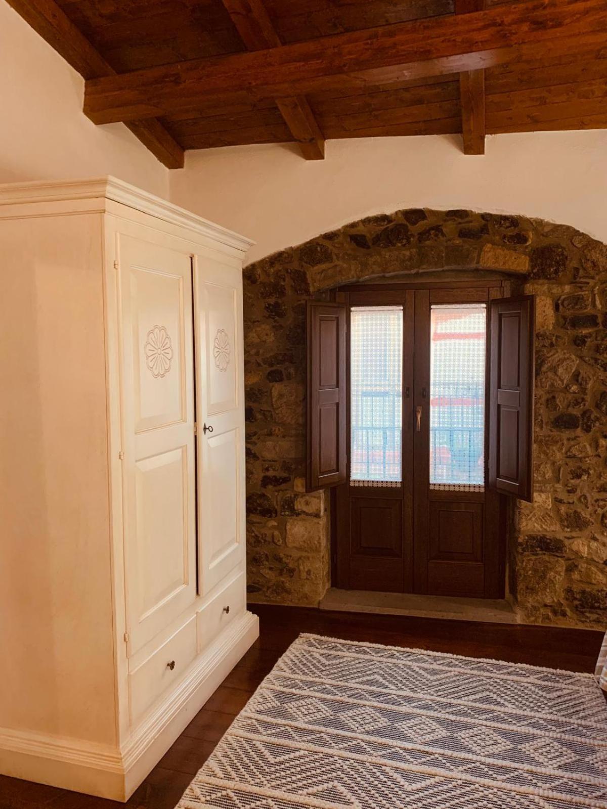 The Templars Guesthouse Santu Lussurgiu Exterior photo
